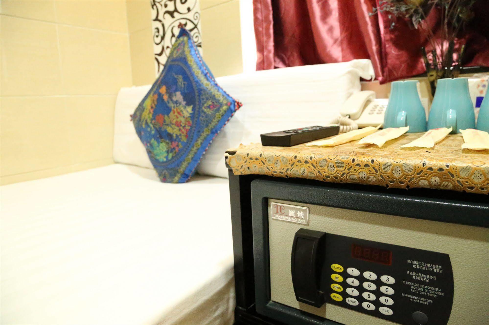 Everest Inn Guest House Hong Kong Exterior photo